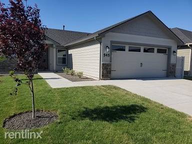 Main picture of 546 Diamond Lake St