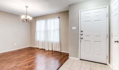 Main picture of 4500 Lacebark Ln