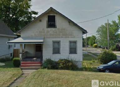 Main picture of 435 Maplewood Ave