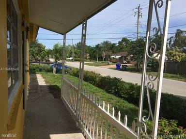 Main picture of 7321 Cody St