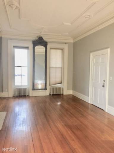 Main picture of 53 2nd Ave