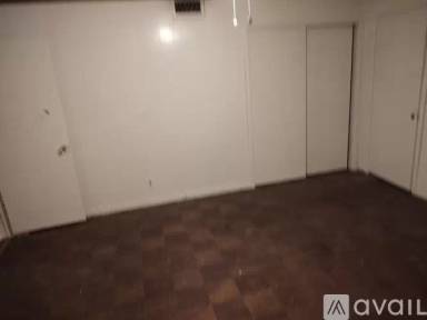 Main picture of 2475 Blan St