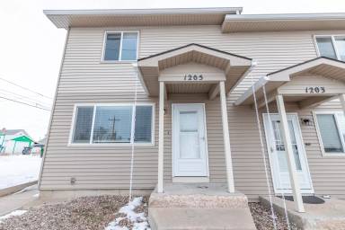 Main picture of 1205 Crook Ave