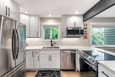 Main picture of 4980 S Landing Dr