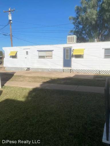 Main picture of 184 W 3rd St