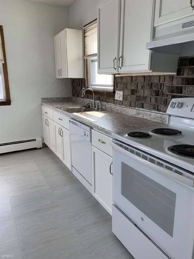 Main picture of 262 Endicott Ave
