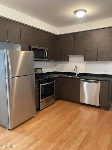 Main picture of 1644 W Pratt Blvd