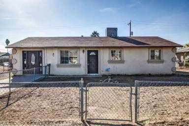 Main picture of 3939 W Lynne Ln