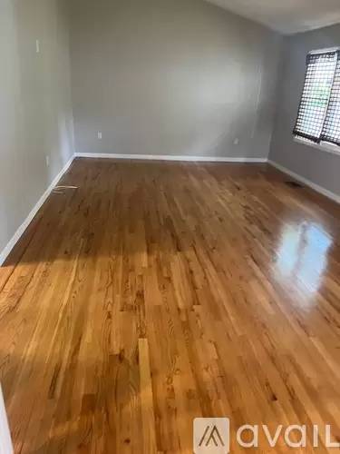 Main picture of 1289 New Britain Ave
