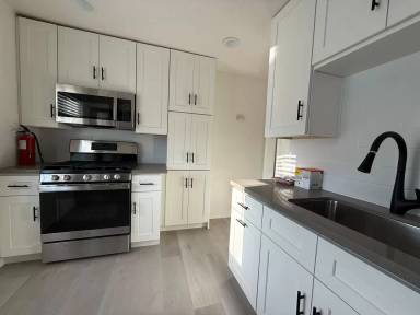 Main picture of 265 Center Ave