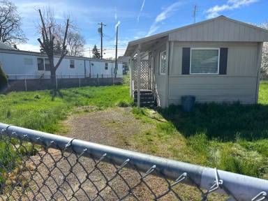 Main picture of 622 E Main St