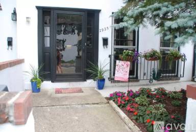 Main picture of 2925 Espana Ct