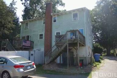 Main picture of 105 Florence St