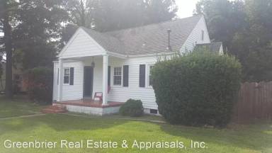 Main picture of 8 Croatan Trl