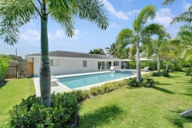 Main picture of 744 Eastwind Dr