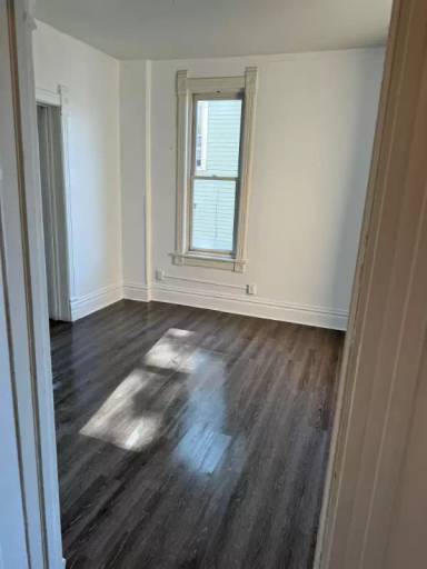Main picture of 123 Hinsdell Pl
