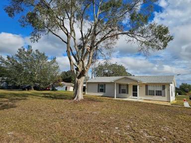 Main picture of 5882 Fox Haven Dr