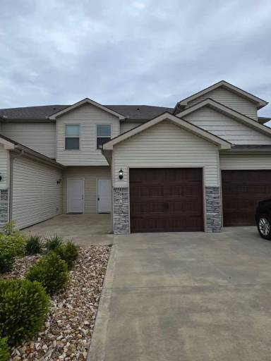 Main picture of 8054 SW 4th St