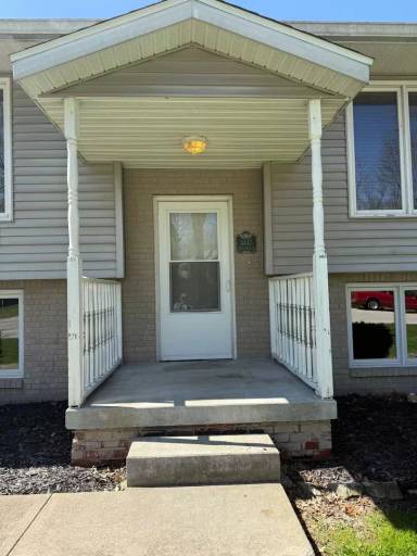 Main picture of 4445 N Deer Park Dr