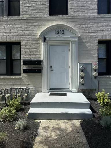 Main picture of 1212 16th St NE