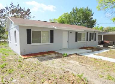 Main picture of 4009 E Curtis St