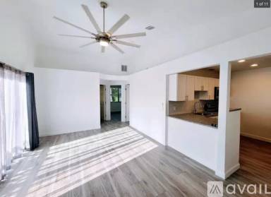 Main picture of 618 NW Palm St