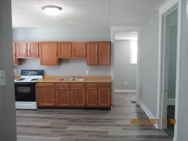 Main picture of 100 Gilbert Ave