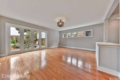 Main picture of 855 Rhode Island St