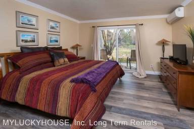 Main picture of 1565 NW Wall St