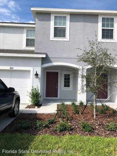 Main picture of 7009 Summer Holly Pl