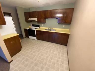 Main picture of 530 8th St W