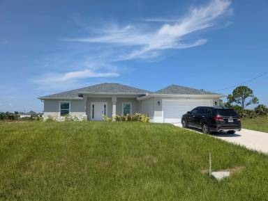 Main picture of 3718 NE 13th Ave