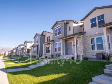 Main picture of 3545 Hardman Way