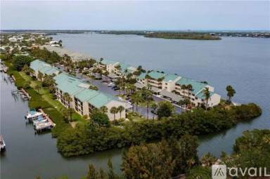 Main picture of 1825 Tarpon Ln