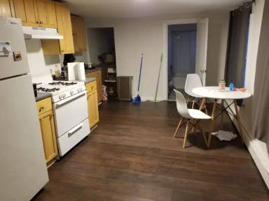 Main picture of 247 Bennington St