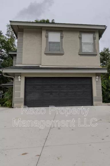Main picture of 2434 Willow Springs Ct