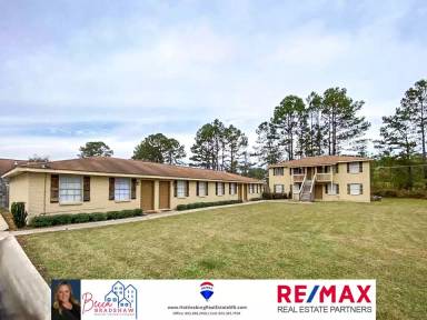 Main picture of 101 Lexington Dr