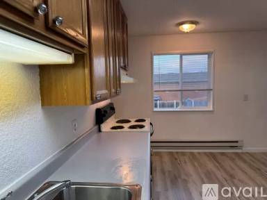 Main picture of 130 Maple Ave