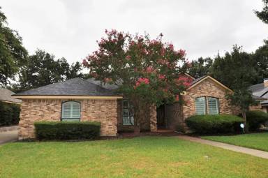 Main picture of 2212 Diamond Point Dr