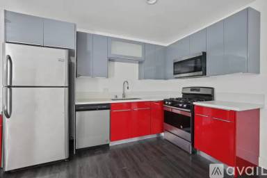 Main picture of 1321 W 36th Pl
