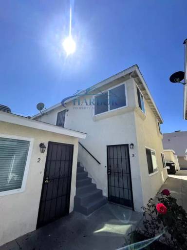 Main picture of 571 W. 4th Street