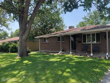 Main picture of 6435 Winona Ct