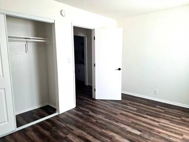 Main picture of 3095 Harding St