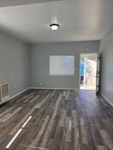 Main picture of 453 W Cowles St
