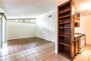Main picture of 4500 Avenue H
