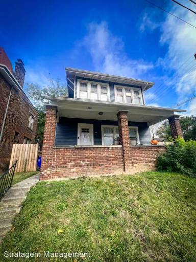 Main picture of 366 E 19th Ave