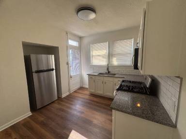 Main picture of 719 Sutcliffe Ave
