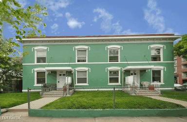 Main picture of 1863 N Clarkson St
