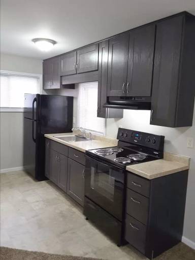 Main picture of 303 S 10th St