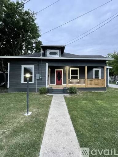 Main picture of 1005 Avenue I